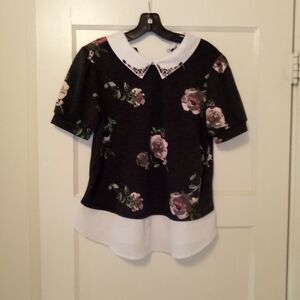 Vintage Floral Grey and White Women's Blouse Gems On Front Collar Size Small